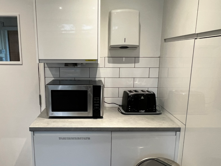 Microwave & Toaster